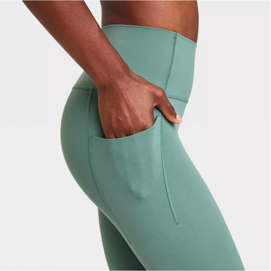TARGET: Women's Everyday Soft Ultra High-Rise Pocketed Leggings 27" - All in Motion™